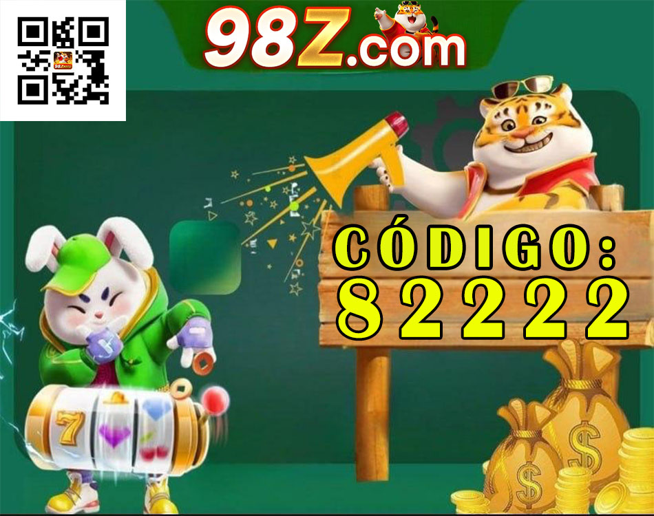 Mesa de bacará com fichas e cartas.